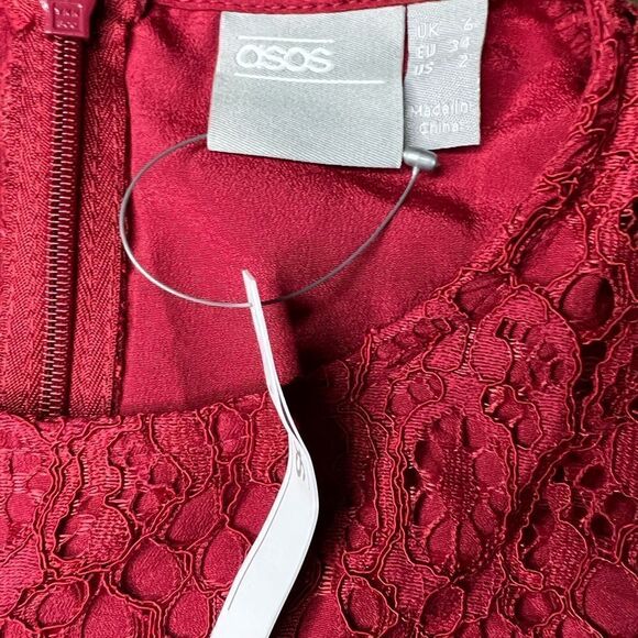 ASOS DESIGN long sleeve midi dress in lace with circle trim details in berry - Picture 7 of 10